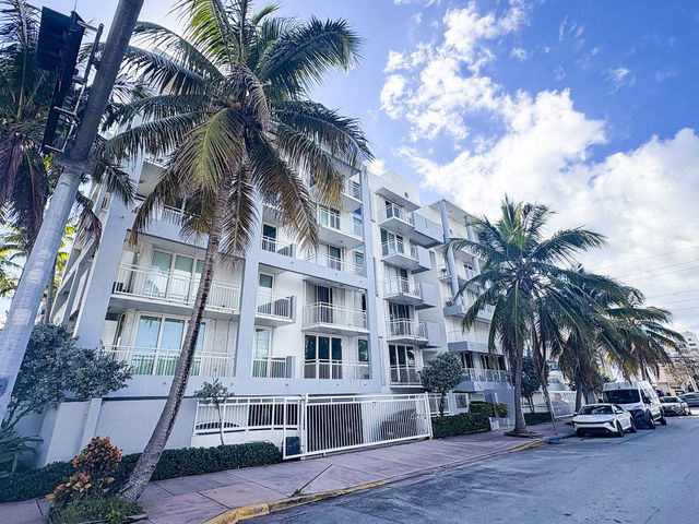 Park Beach Club Condo photo 2